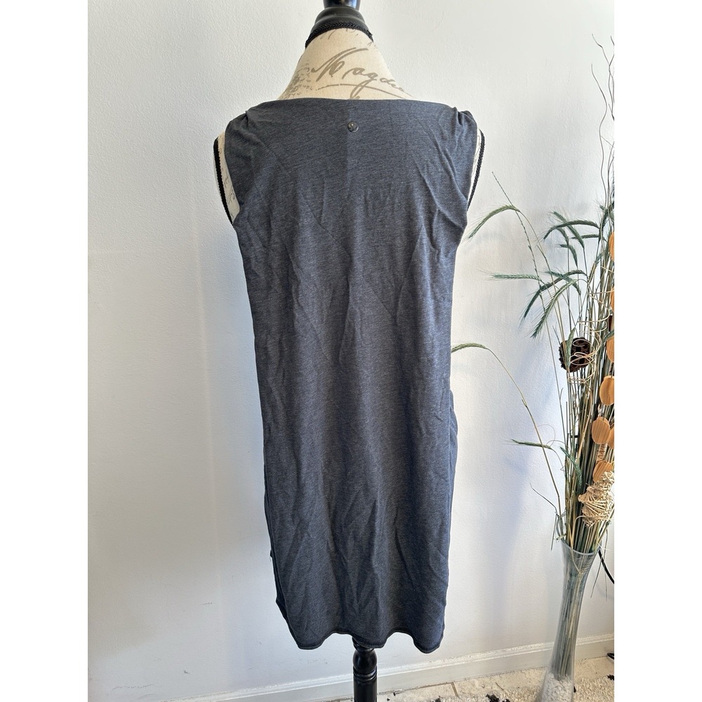 Lululemon Salutation To Savasana Heathered Grey Sleeveless Womens Dress Size 8